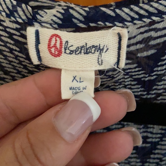 Alfani & Olsenboye tanks. 2 tops for one price - Picture 5 of 7